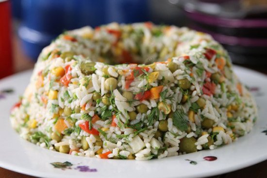 Pirinçli Bezelye Salatası