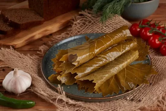 Bağ Yaprağı Salamurası