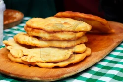 Bişi