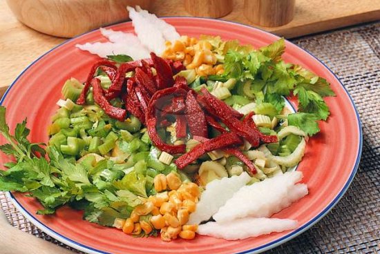 Kereviz ve Turp Salatası