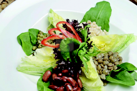 Kuru Baklagiller Salatası