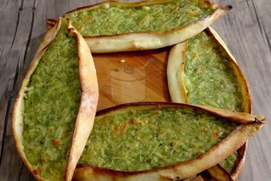 Sebzeli Peynirli Börek