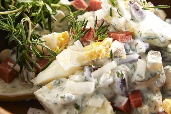 Sosisli Kereviz Salatası