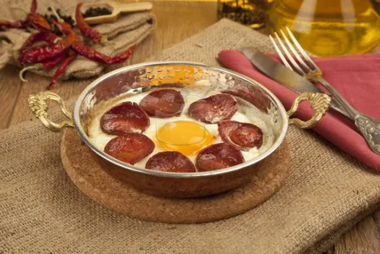 Sucuklu Yumurta