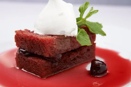 Vişneli Ekmek Tatlısı